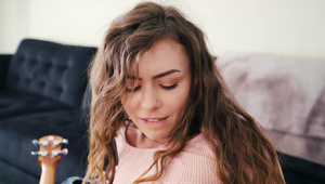 super mamuśka dołączyła się do zabawy