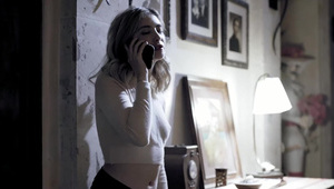 wyrobiona milfetka figluje z młodym fagasem