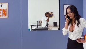 igraszki z pięknymi modelkami