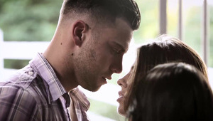 seksik z dwiema wypiętymi azjatkami