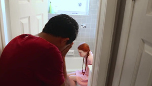 fajny widoczek pod spódniczką