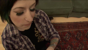 brunet lubi solowe pieszczenie