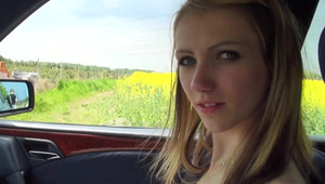 warzywna masturbacja blondyny