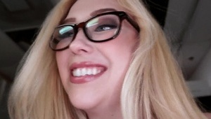 gorąca latynoska dogadza dziadziusiowi