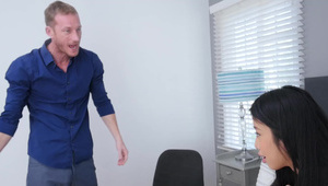 naturystka na gorącej plaży