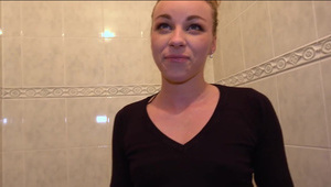 trzydziestka z owłosioną cipą solo