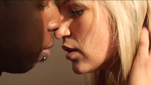 laska z boskimi sutkami lubi amatorski seksik