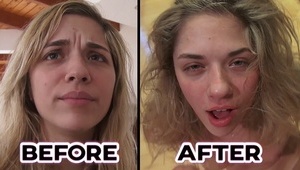 seks w obuwniczym z dwiema blondynami