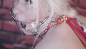 on próbuje jej sików a ona jego spermy