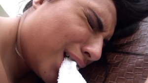 blada laska zna się na analnym seksie