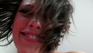 niemiecka suczka w czarnych leginsach