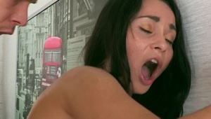 silikonowe panienki ocierają się piczkami