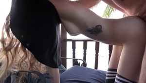 zabawili się krągłą mamuśką w hotelu