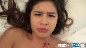 seksowne przyjaciółki masują swoje ciałka