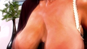 młoda i czarny masakrator