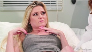 analne porno z blondyną w stajni