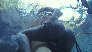 poranne ruchanko ze smakowitą brunetką