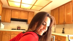 bogaty koleś zabiera się za jego żonę