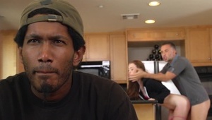 wsadził swojego bladego w fiuta w jej kakaowe oko