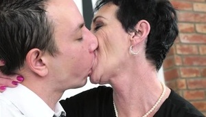 porządnie wyruchał związaną blondyneczkę