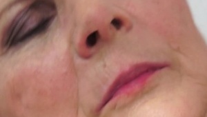 lalunia z tatuażem fajnie wypina ogromne dupsko