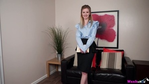 seksowna niunia ze sterczącymi sutkami