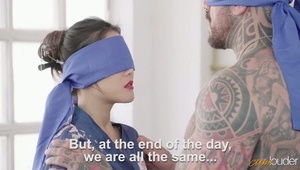 cycata mamuśka wyruchana na dwa kutasy