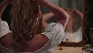 seks z opalonymi niuniami w trójkącie