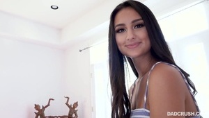 seksik w pokoju masażu erotycznego