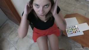 gorąca jada lubi jak penisy wypełniają jej dziurki