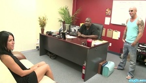 seksowna alice march ciągnie długą pałkę