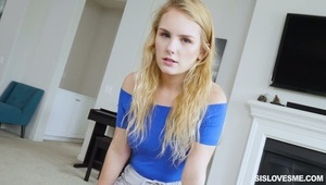 dziadziuś lubi lizać młode cycuszki