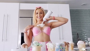 sex w szatni ze sprzątaczem