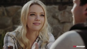 seks z gorącą blondynką