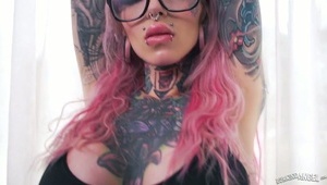 mega wytrysk na jej boską buźkę