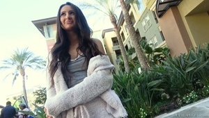 rosyjska suka olivia głęboko obciąga