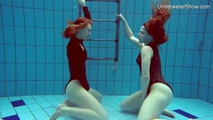 zruchał ją na jeźdzca w aucie