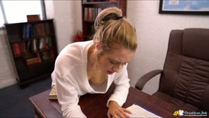 seksik z chudziutką i soczystą babeczką