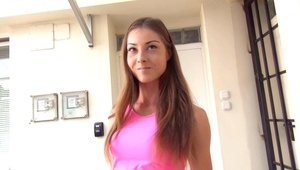 silikonowa i krągła babka jest pukana w obie dziury