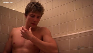 szkolne zabawy w mundurkach