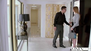 wyruchał brunetkę w taksówce