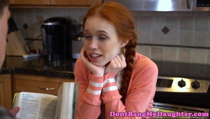 analny seks z naturalnie cycatą rosjanką