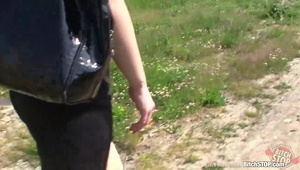 nocne obciąganie kutasa