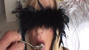 przyjęła poprawną pozycję na pieska