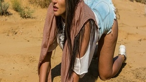 spust na buzie silikonowej suczki