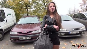 brazylijka z kutasem jest ruchana w dupsko