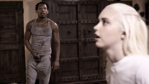 seks na kanapie z dwiema laluniami