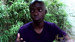 laska dominuje nad pizdusiem