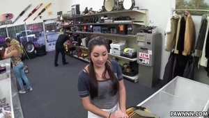 sprawiła sobie nowe zabaweczki